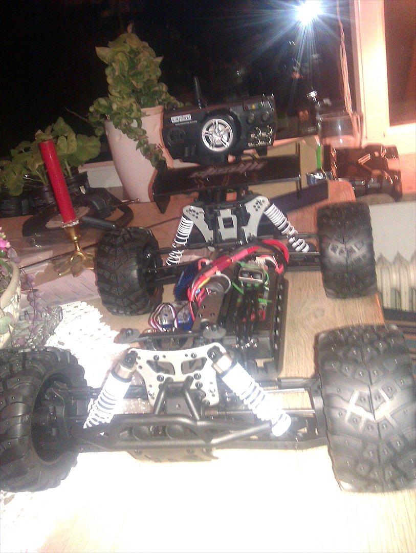 Off-Roader Stealth X09 Truggy Brushless 2.4GHz  billede 13