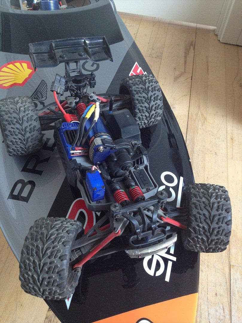 Bil Traxxas E-revo vxl 1/16 billede 4