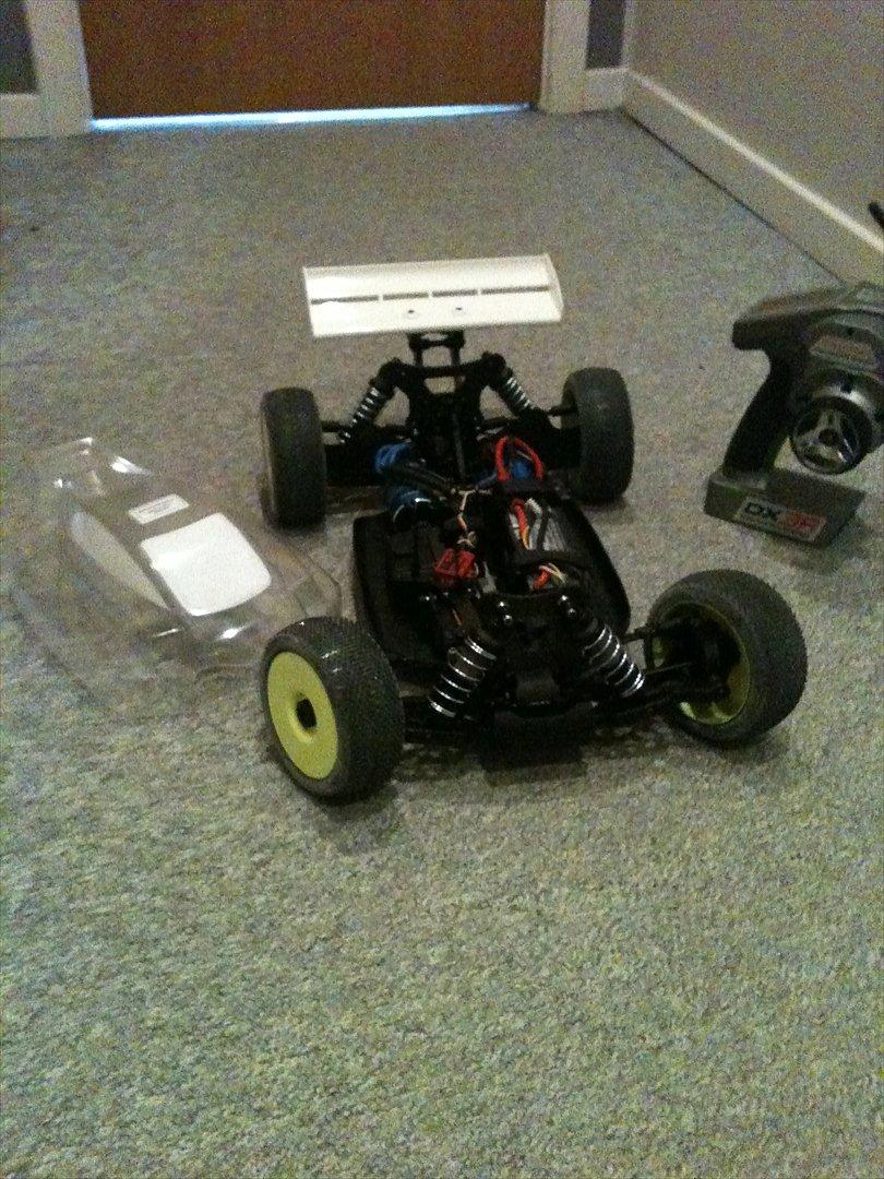 Buggy Xray xb 808E billede 2