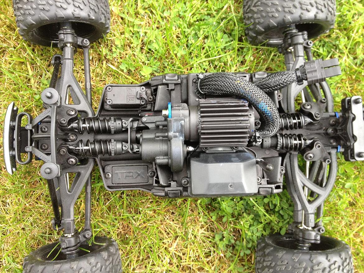 Bil E-Revo 1/16 VXL billede 9