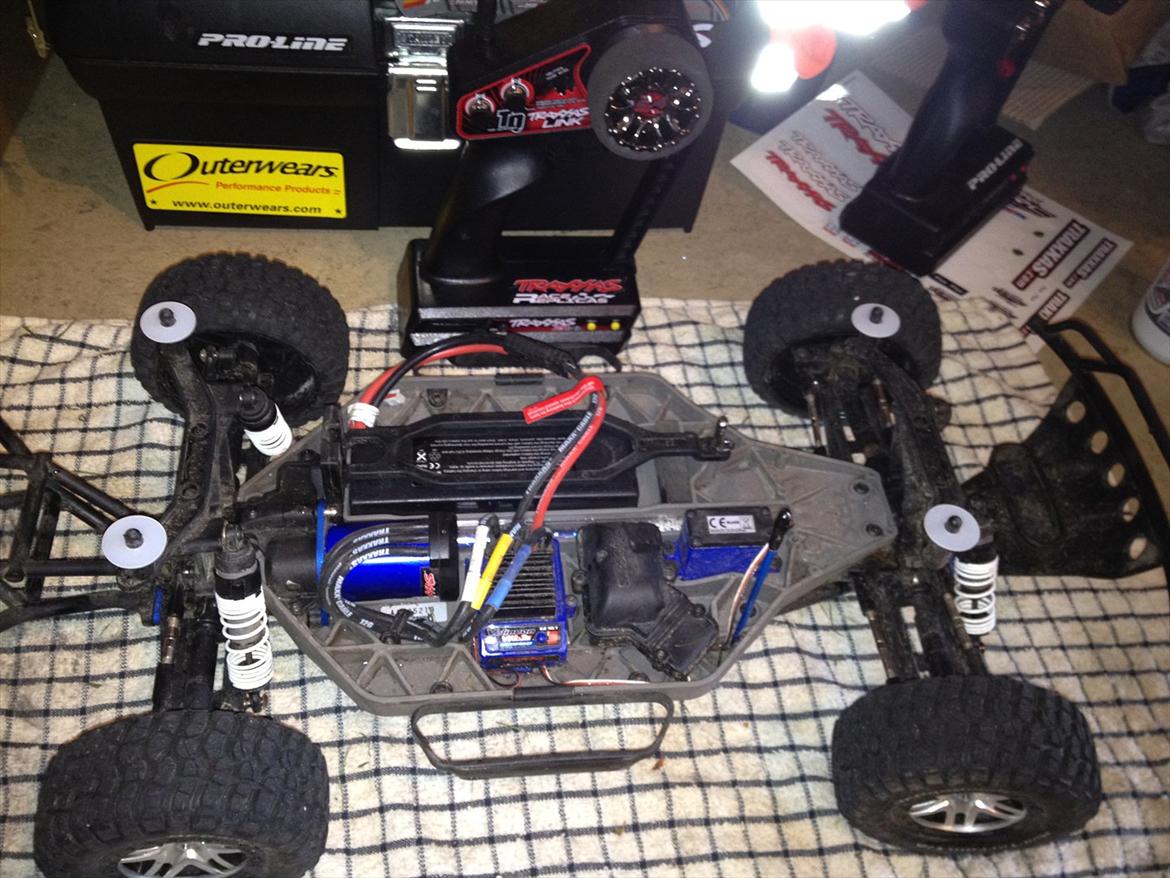 Off-Roader Traxxas Slash 4x4 Greg Adler Edition - Original uden karosseri billede 16