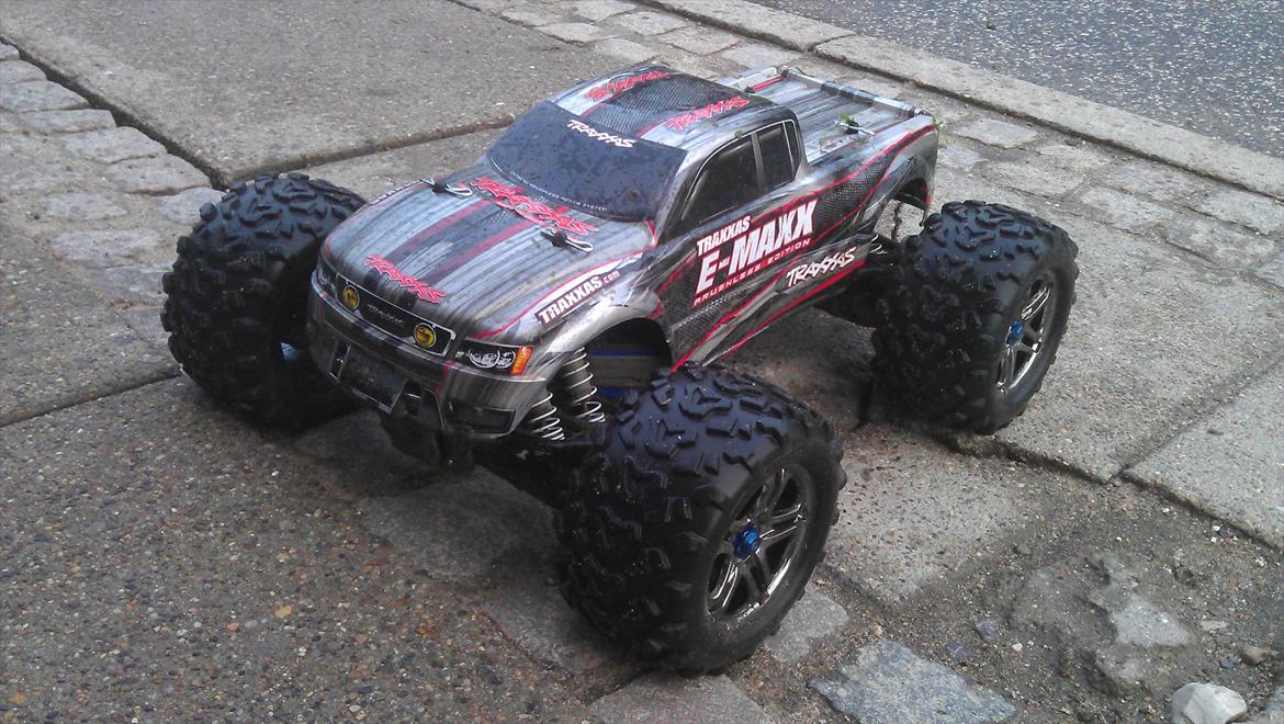 Truck Traxxas E-maxx BL billede 2