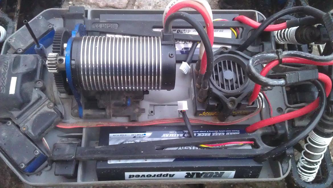 Truck Traxxas E-maxx BL billede 6