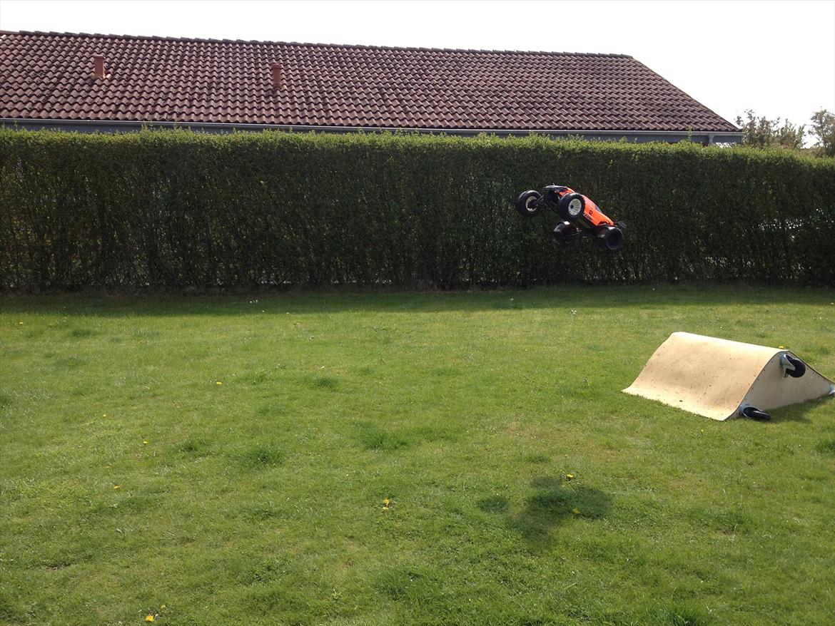 Off-Roader Traxxas E-Revo Brushless Edition billede 12