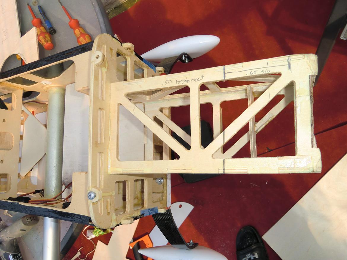 Fly Velox Revolution 2 2,2m - Opbygning til elsetup er for svag til 50ccm benzin. det skal der gøres noget ved billede 7