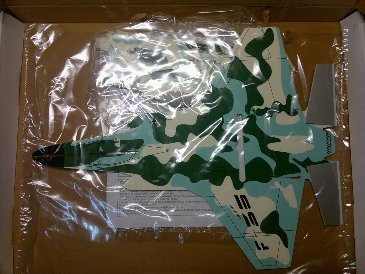 Fly Mini F 35 in-door Version II - Sådan er den pakket. Klar til at samle billede 12