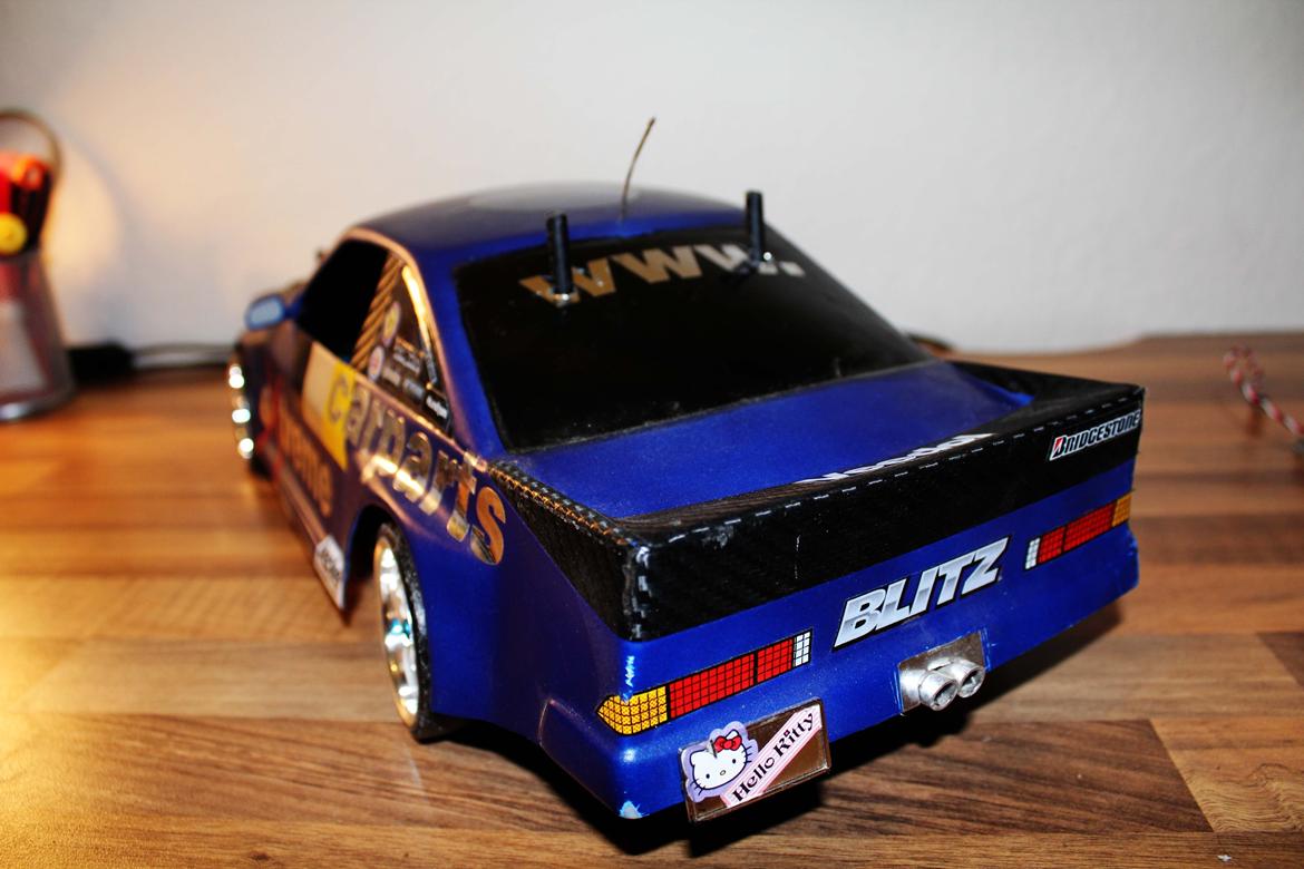 Bil Tamiya TA-06 PRO - Opel Manta B, sidder nu på min Nanda Rally billede 6