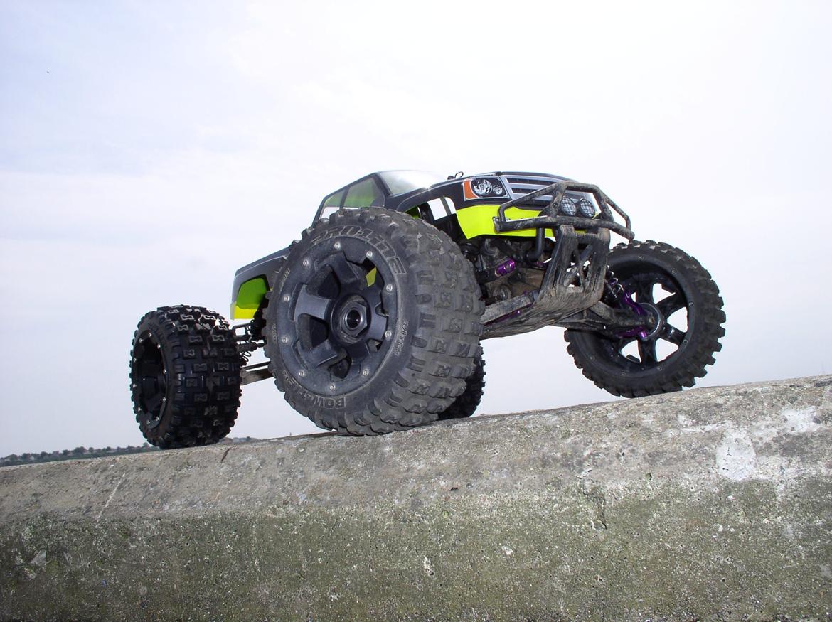 Off-Roader HPI Savage XL Blackbird billede 1