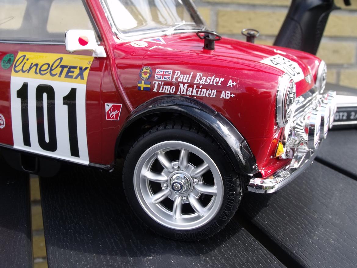 Bil Mini Cooper rally Tamiya M05. - Lækre Mini Lite fælge som på den rigtige Mini Cooper . billede 10