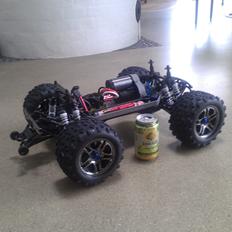 Off-Roader E-Maxx Brushless
