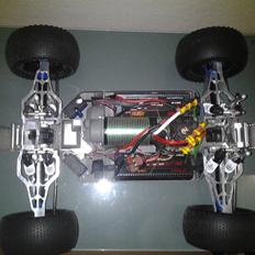 Bil E-maxx 1717, Flm/Ue/Garc "Solgt"