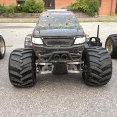 Bil FG monster truck