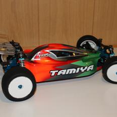 Buggy Tamiya TRF 511