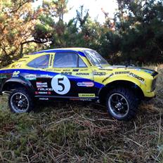 Bil HBX lavet om til offroad