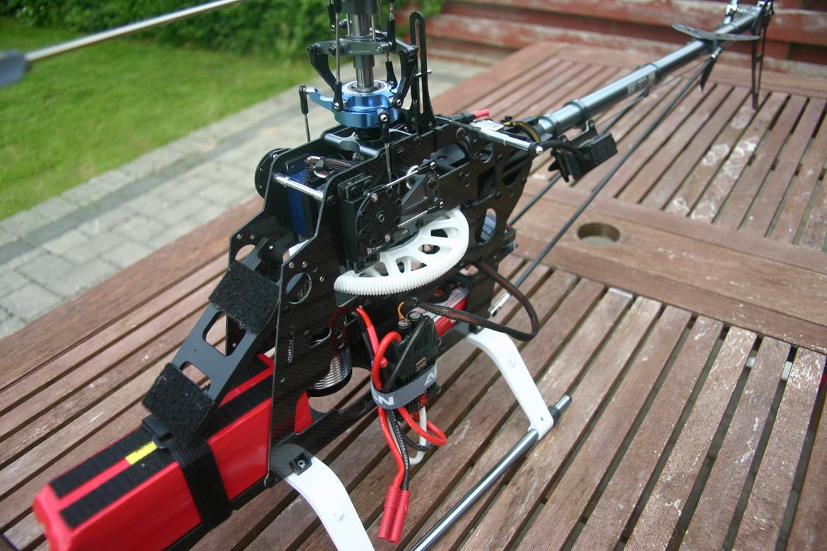 Helikopter HK 600 GT / Align T-rex 600 CF billede 6