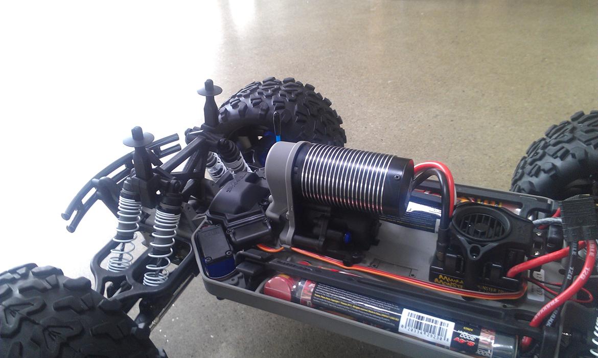 Off-Roader E-Maxx Brushless billede 4