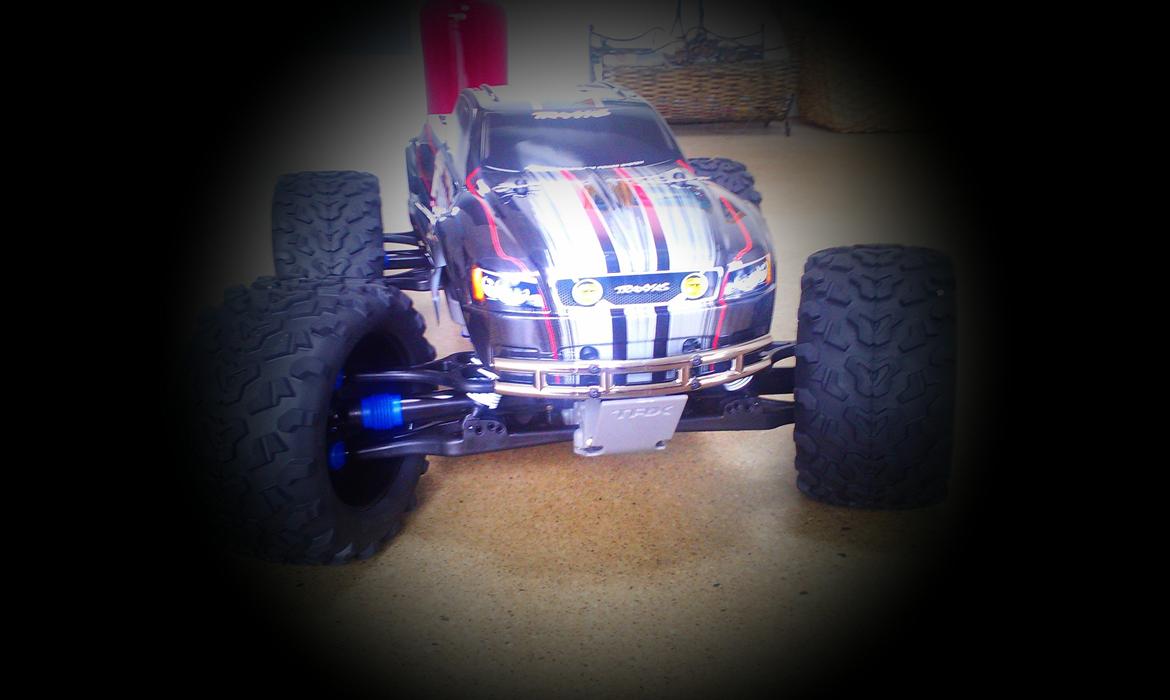 Off-Roader E-Maxx Brushless billede 8