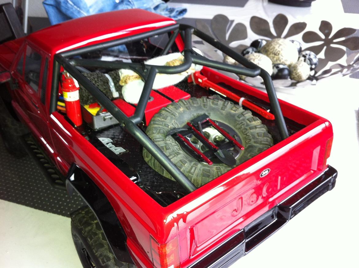 Off-Roader Axial SCX10 Jeep Comanche billede 13