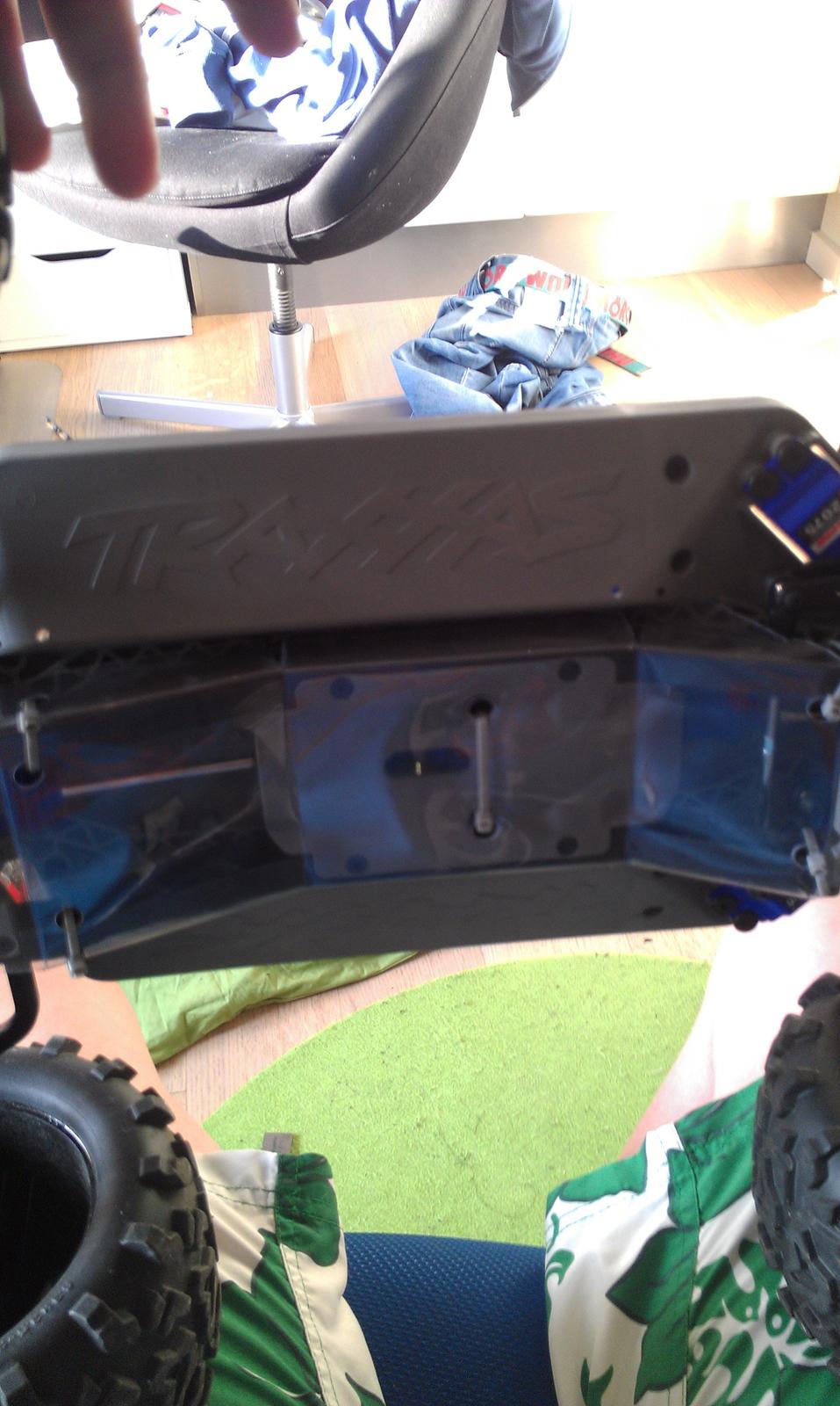 Off-Roader E-Maxx Brushless billede 10