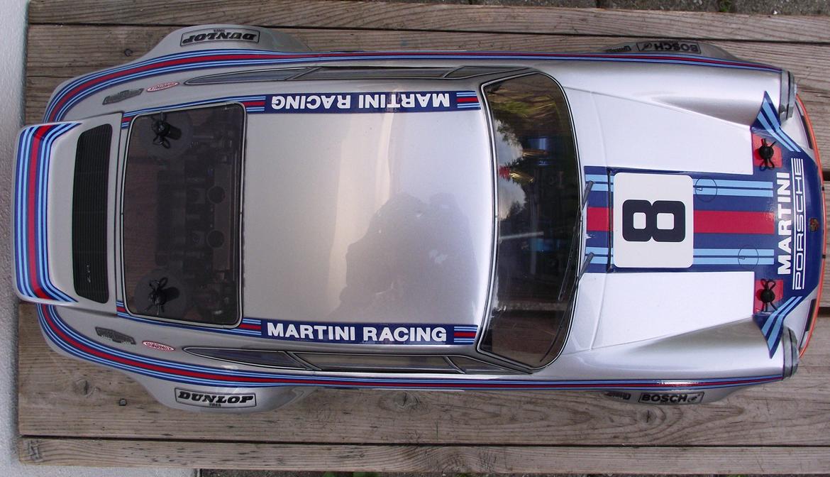 Bil Tamiya M05 - "FunnyRacing" - Fra oven. Dejligt at jeg så også kører med nr. 8 i FunnyRacing løbene... billede 3