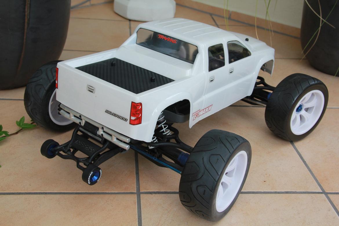 Off-Roader Traxxas E-Maxx billede 4