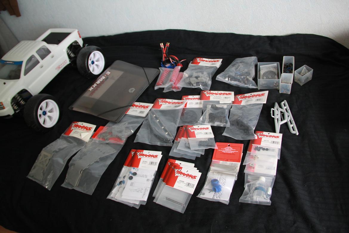 Off-Roader Traxxas E-Maxx billede 5