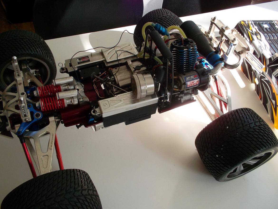 Off-Roader Traxxas revo 3.3 billede 8