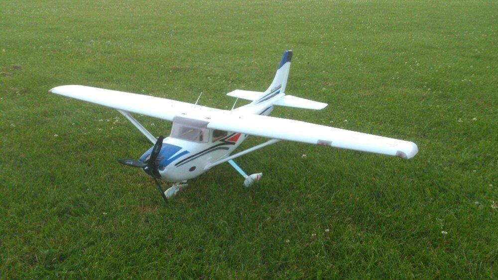 Fly Dynam Cessna 182 billede 1