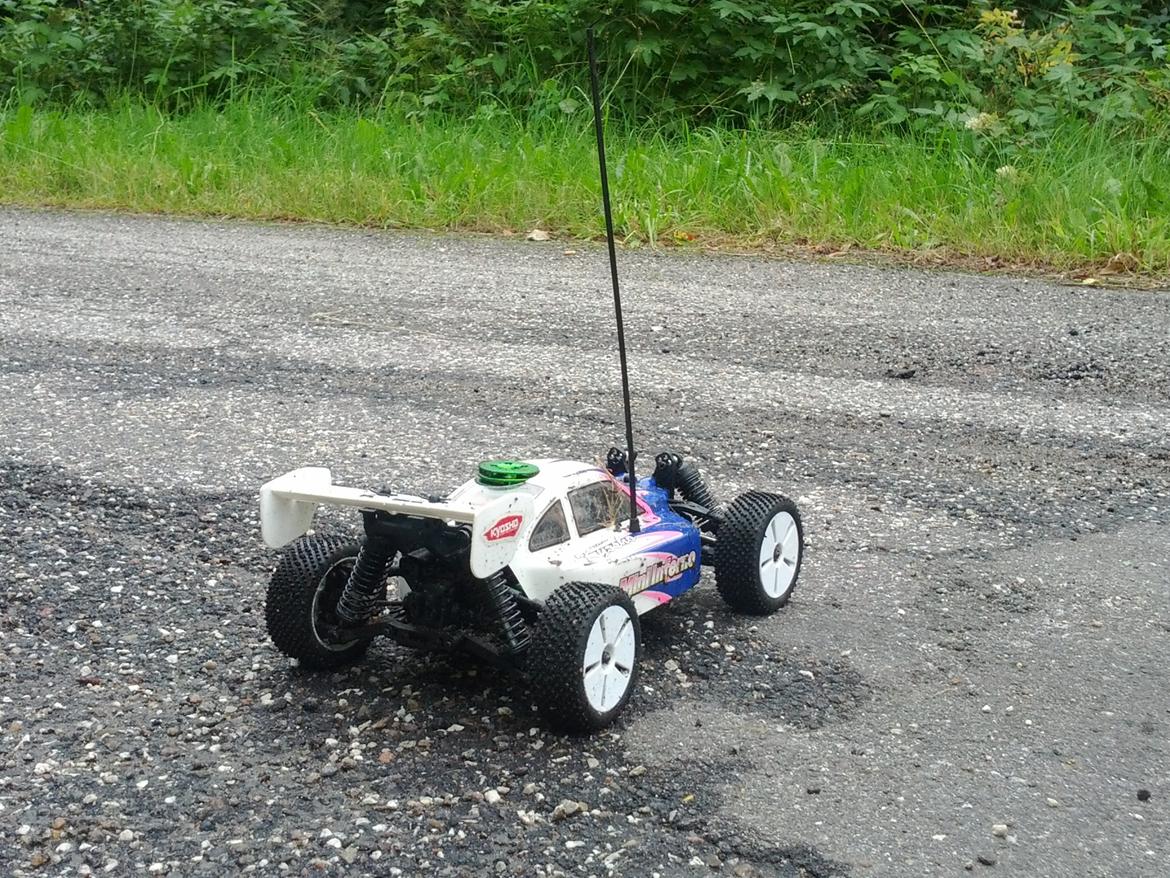 Bil Kyosho Inferno Mini billede 2