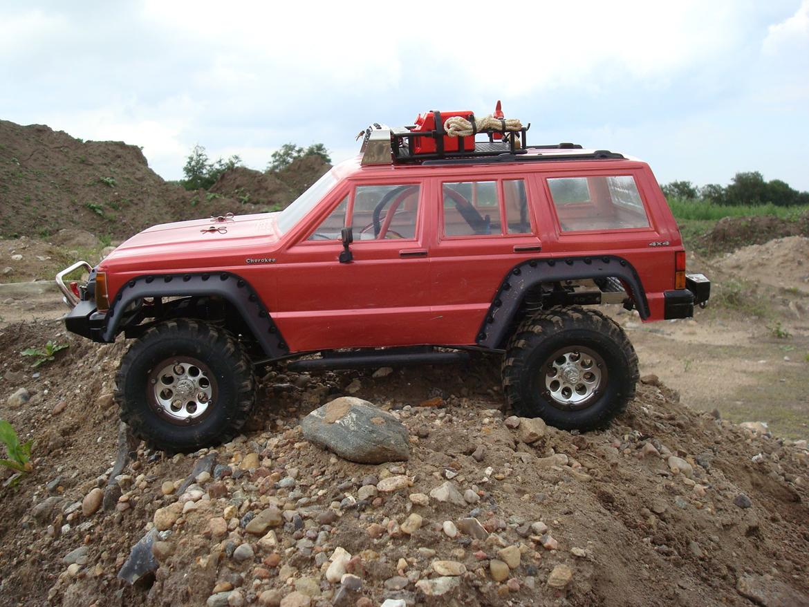 Off-Roader Axial SCX-10 Jeep Cherokee billede 8
