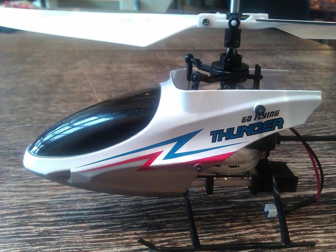 Helikopter e-flight thunder billede 3