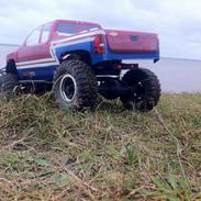 Off-Roader scx 10 , 2007 chevy silverado