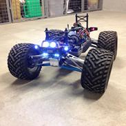 Off-Roader Traxxas Summit Brushless Xerun