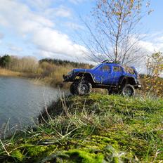 Truck Axial scx10 JEEP Chercokee