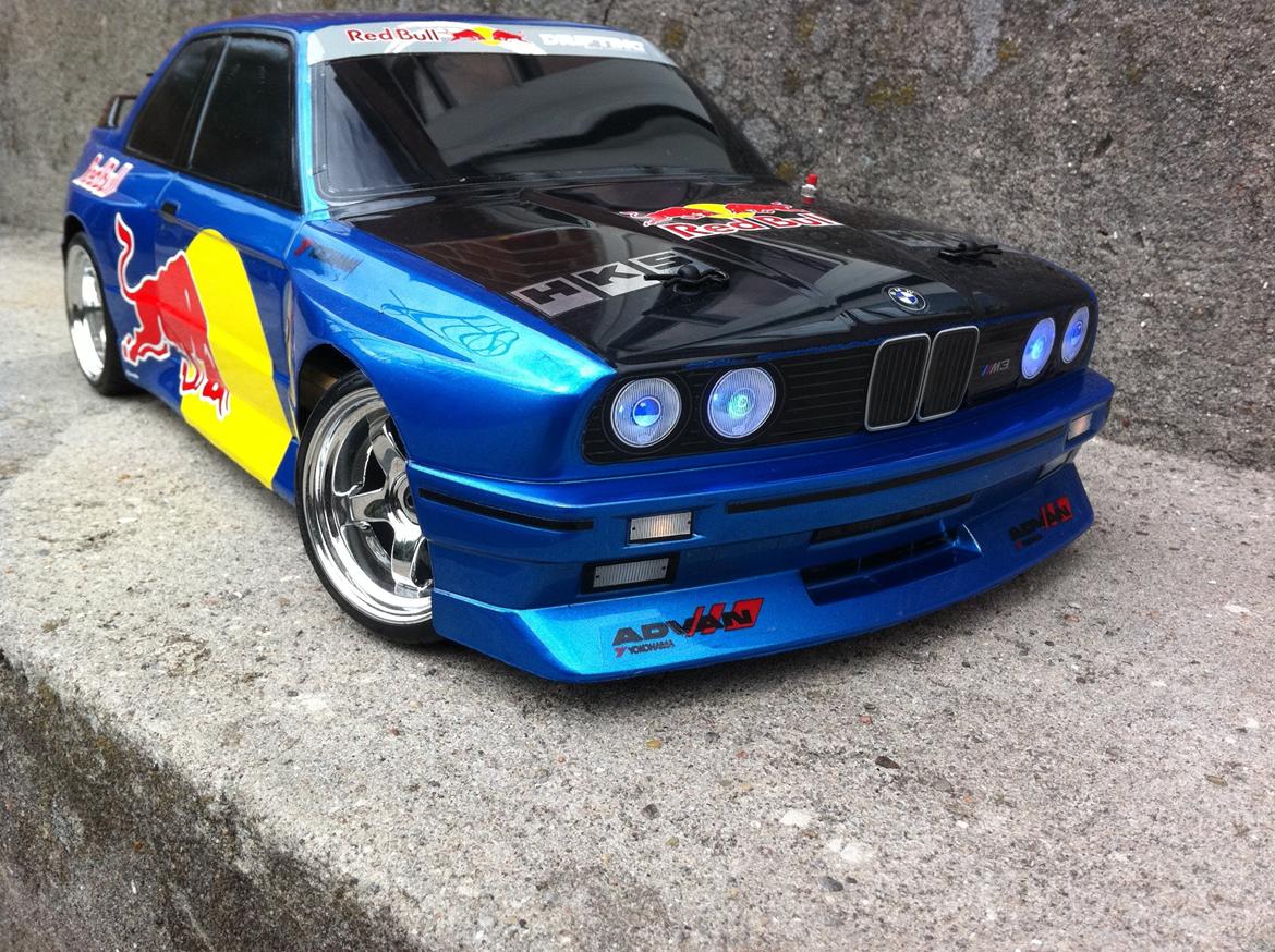 Bil Robitronic Avid V1 BMW E30 M3 RED BULL billede 3