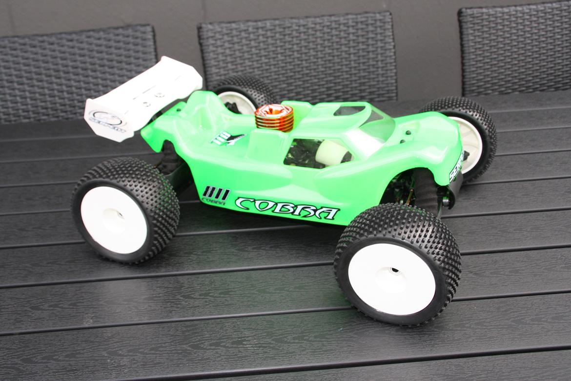 Off-Roader Serpent 811 Truggy billede 7