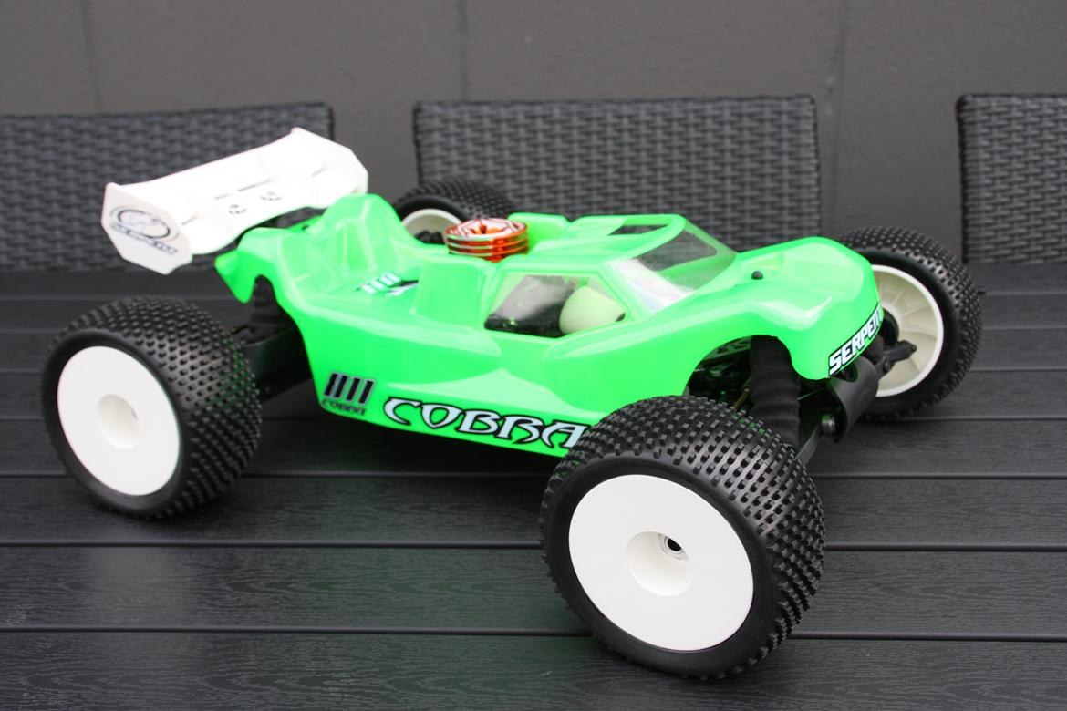 Off-Roader Serpent 811 Truggy billede 4