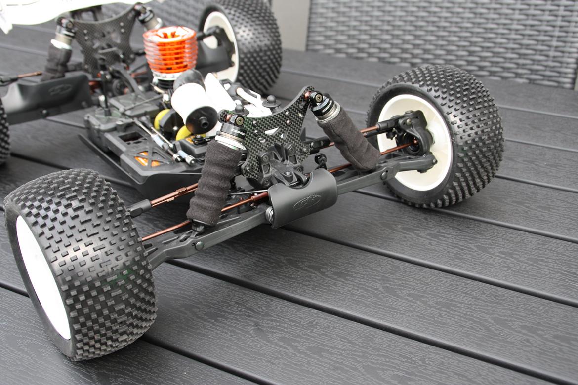 Off-Roader Serpent 811 Truggy billede 12