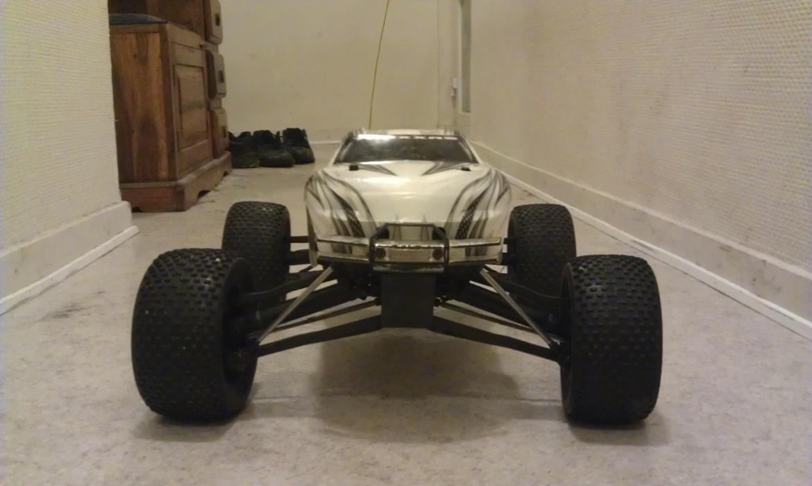 Off-Roader Traxxas revo billede 3