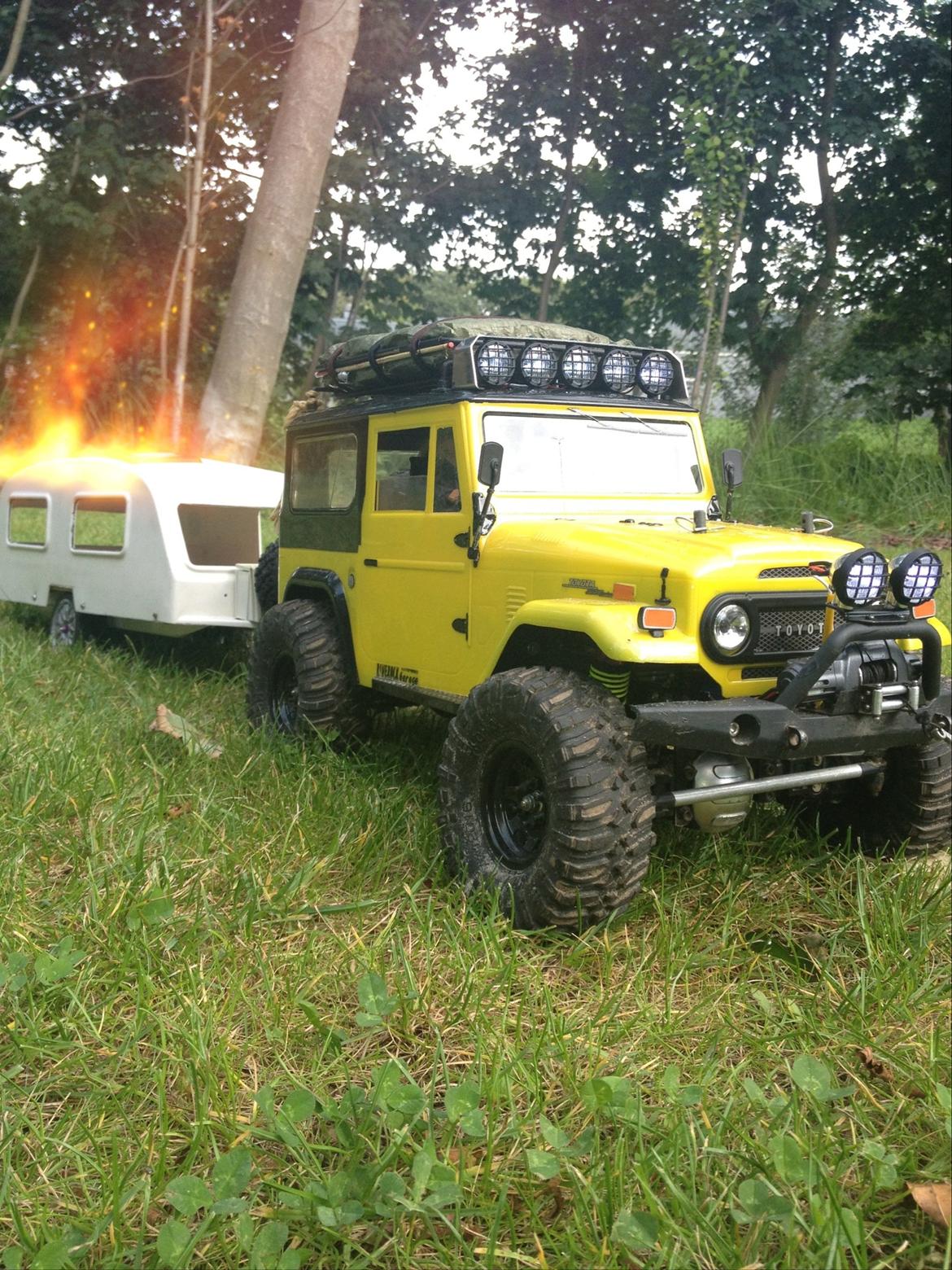 Off-Roader Axial TCS X-trail custom billede 19