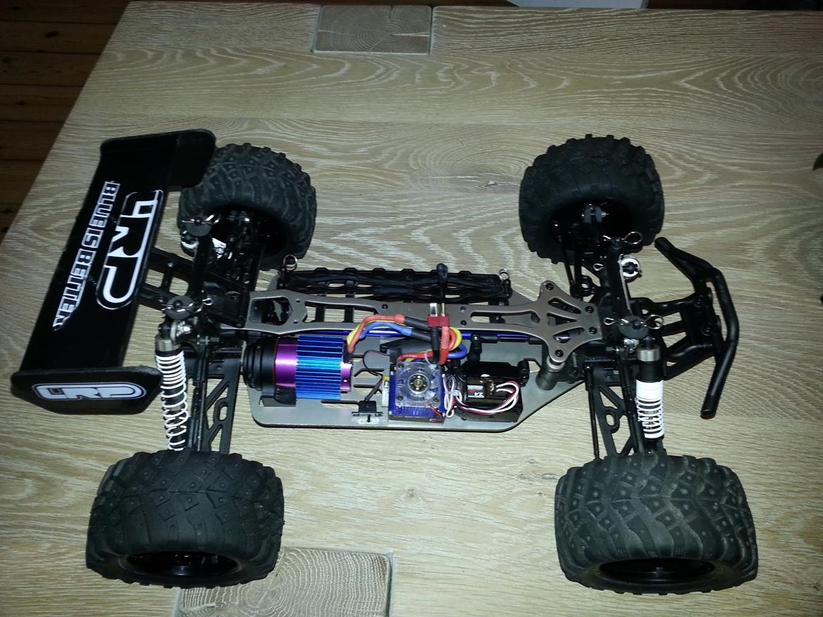 Off-Roader Stealth X09 Truggy Brushless billede 5