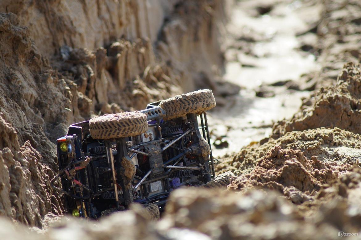 Off-Roader Axial SCX-10 Hilux "Truck Norris" billede 11