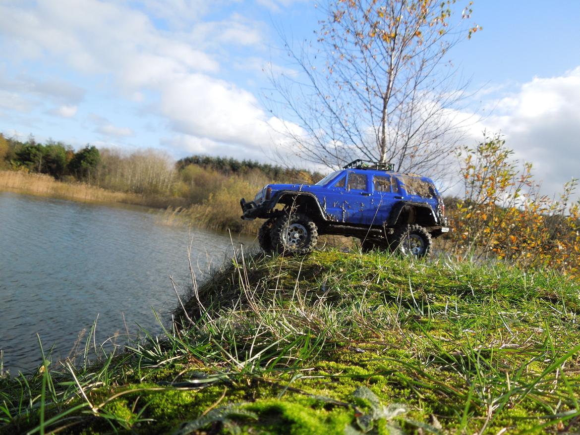 Truck Axial scx10 JEEP Chercokee billede 1