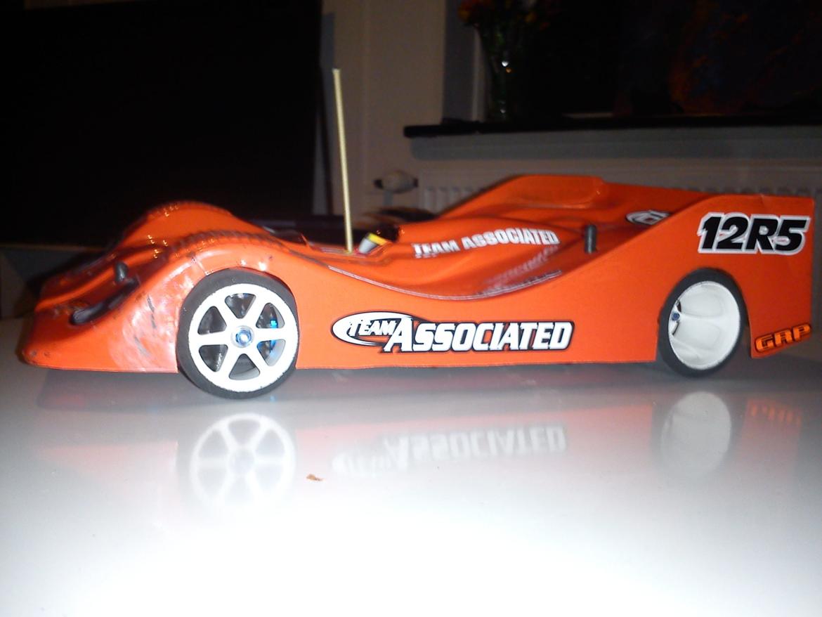 Bil Team Associated 12R5 billede 2