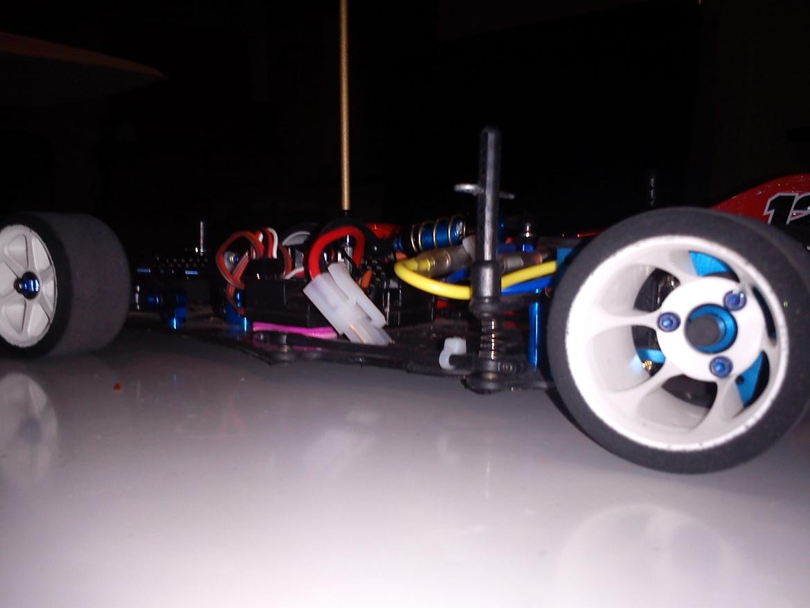Bil Team Associated 12R5 billede 5