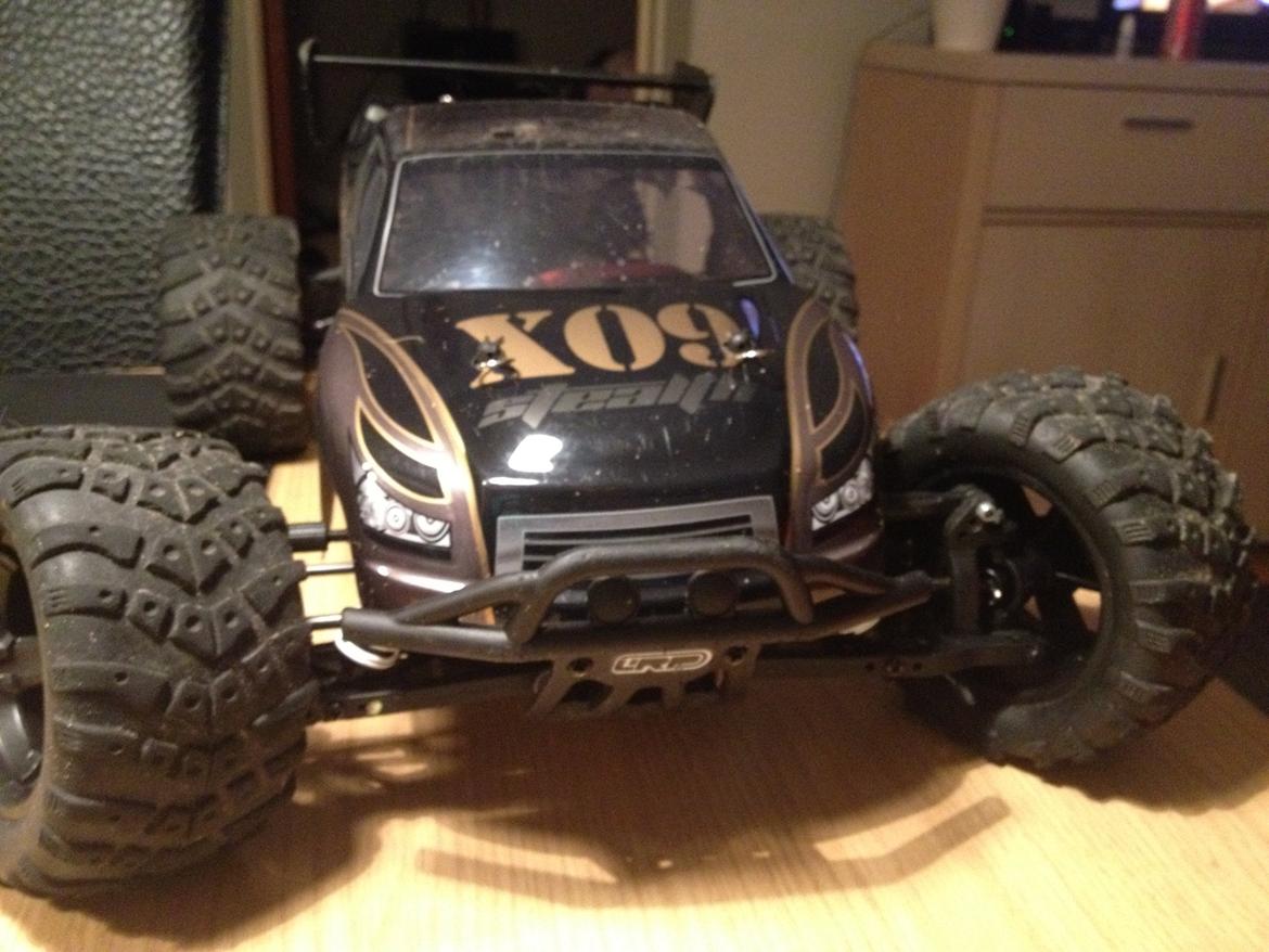 Bil stealth X09 truggy brushless billede 4