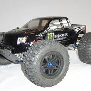 Off-Roader E-maxx
