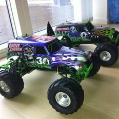 Bil Traxxas GraveDigger 30th