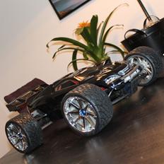 Off-Roader E-revo Brushless Edition