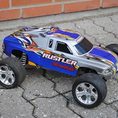 Off-Roader Traxxas Rustler